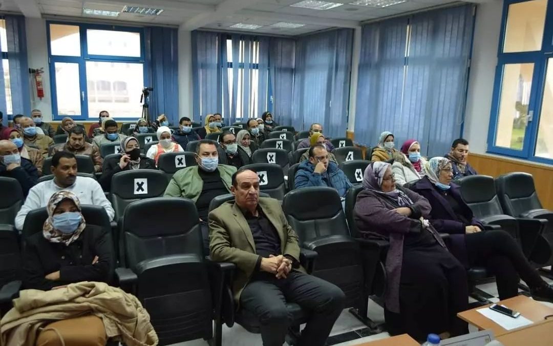 ورشة عمل للتعريف بأحدث الاجهزة العلمية بالمعامل المركزية